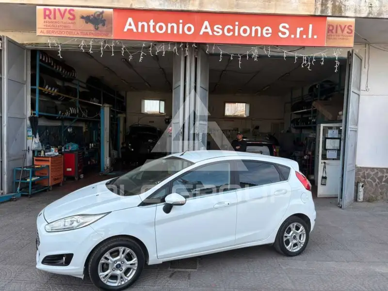 2017 Ford FIESTA