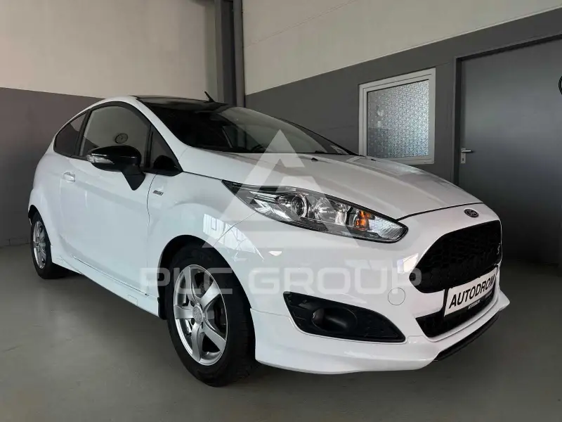 2017 Ford FIESTA