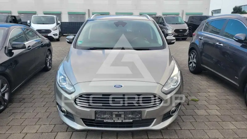 2017 Ford GALAXY