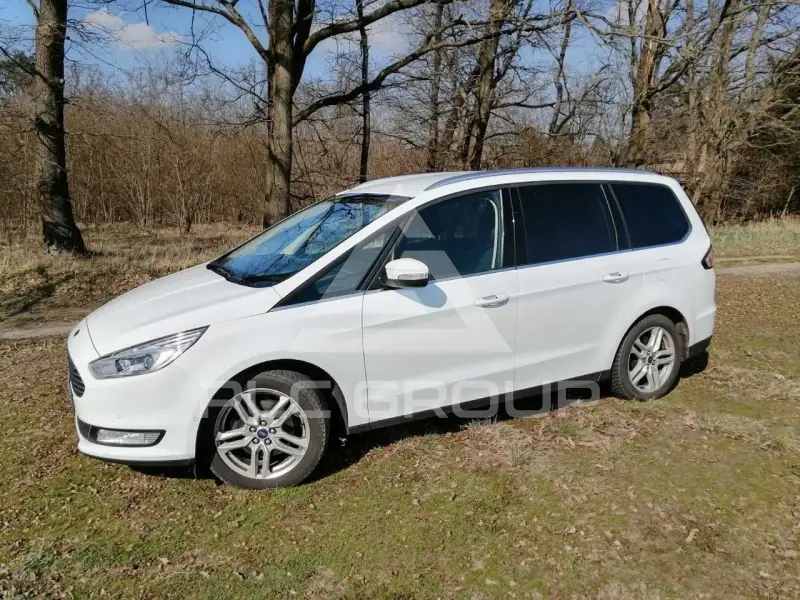 2017 Ford GALAXY