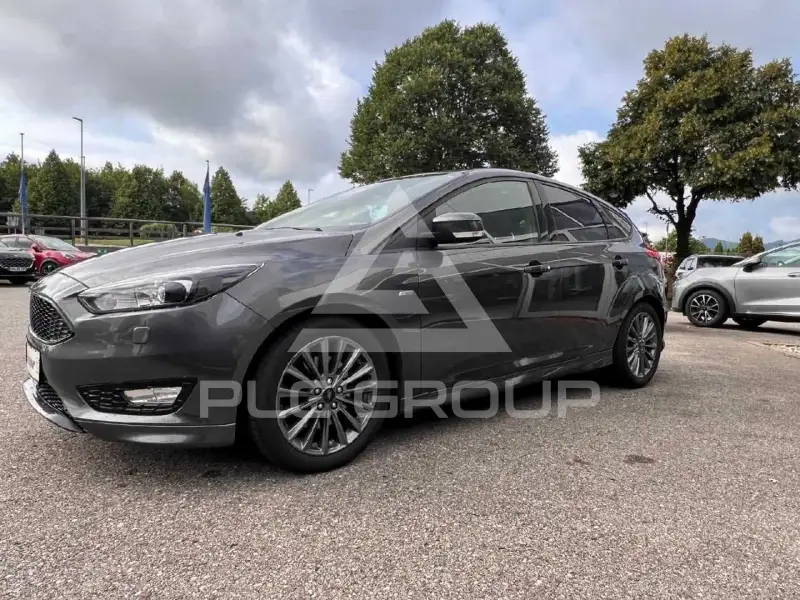 2017 Ford FOCUS