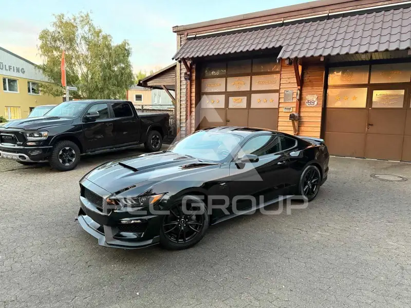 2017 Ford MUSTANG