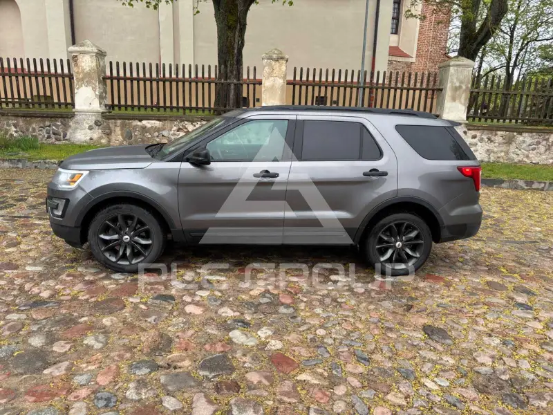 2017 Ford EXPLORER