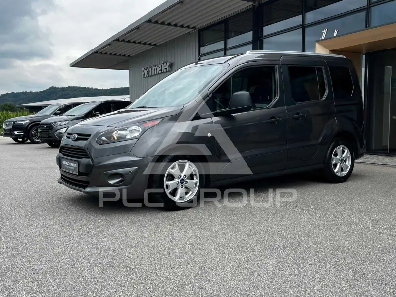 2017 Ford Tourneo