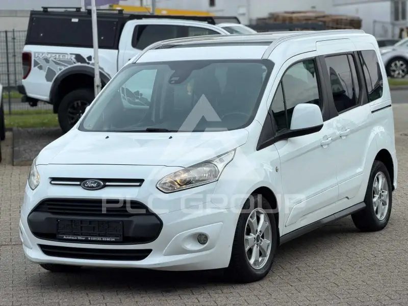 2017 Ford Tourneo