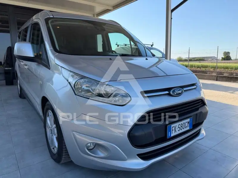 2017 Ford Tourneo