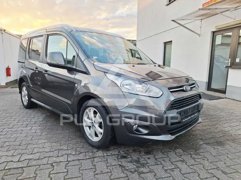 2017 Ford Tourneo