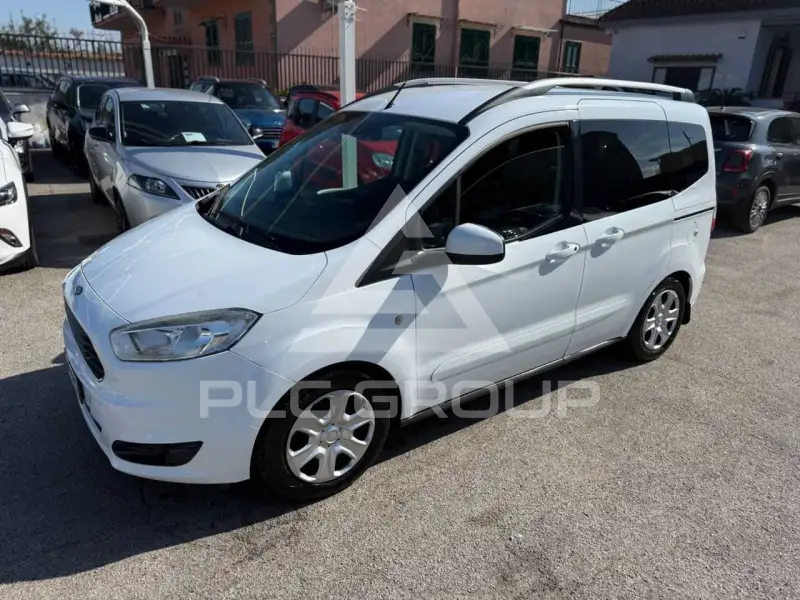 2017 Ford Tourneo