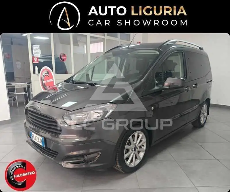 2017 Ford Tourneo