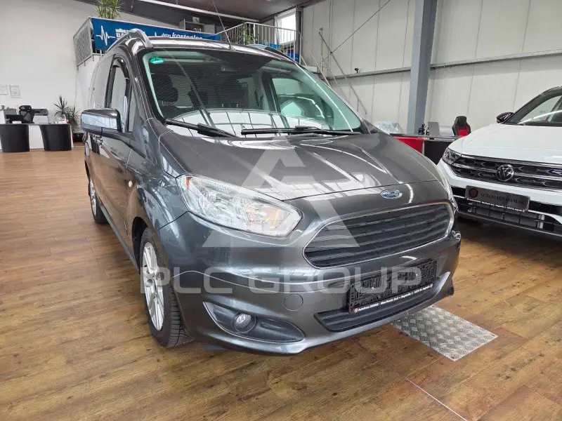 2017 Ford Tourneo