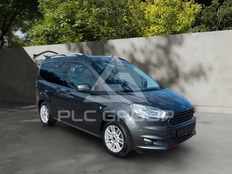 2017 Ford Tourneo