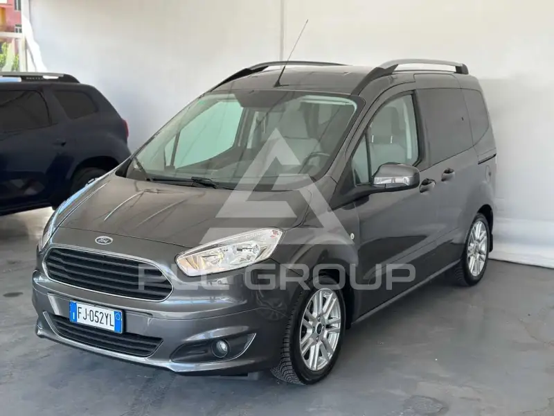 2017 Ford Tourneo