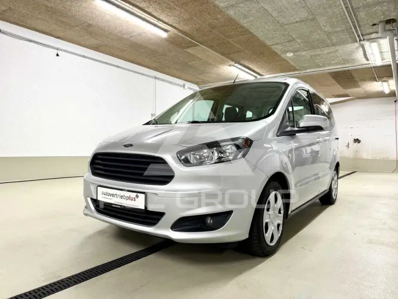 2017 Ford Tourneo