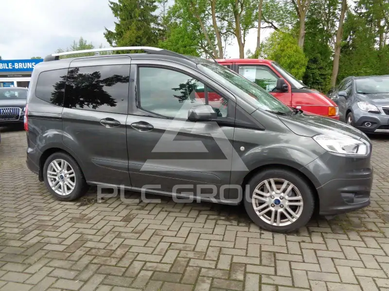 2017 Ford Tourneo