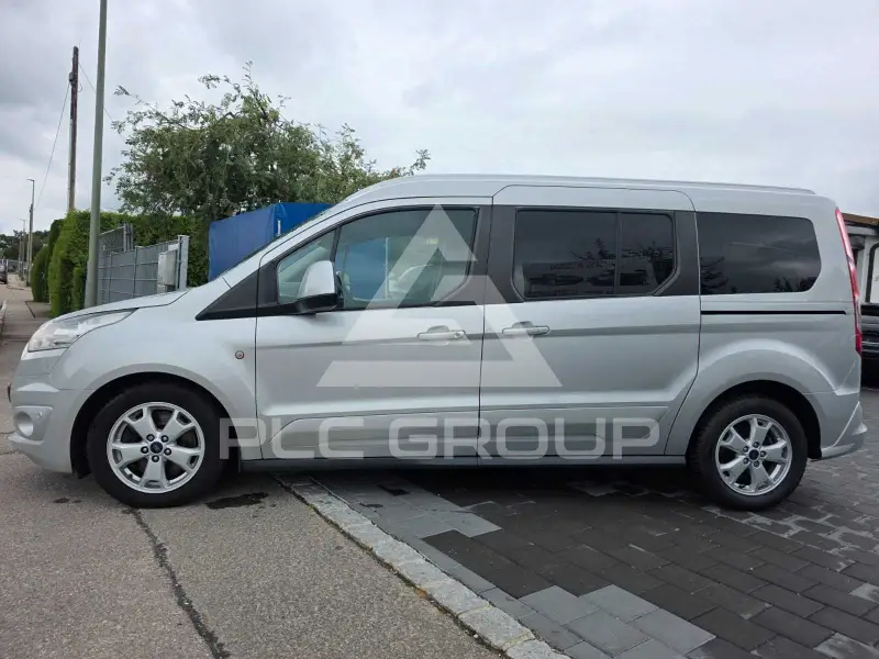 2017 Ford Tourneo