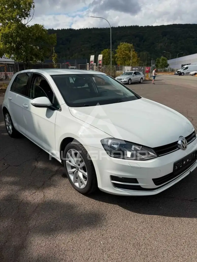 2017 Volkswagen GOLF