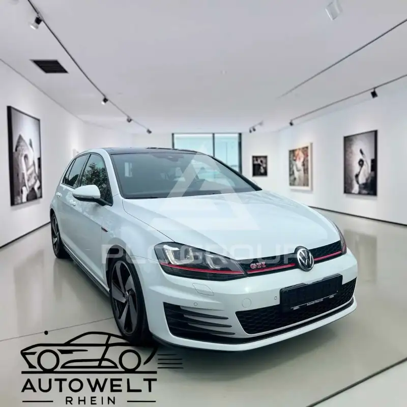 2017 Volkswagen GOLF