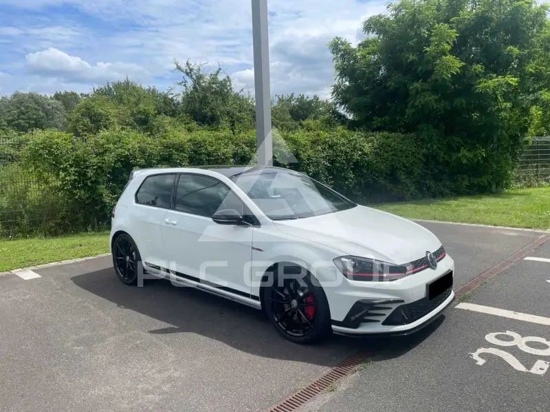 2017 Volkswagen GOLF