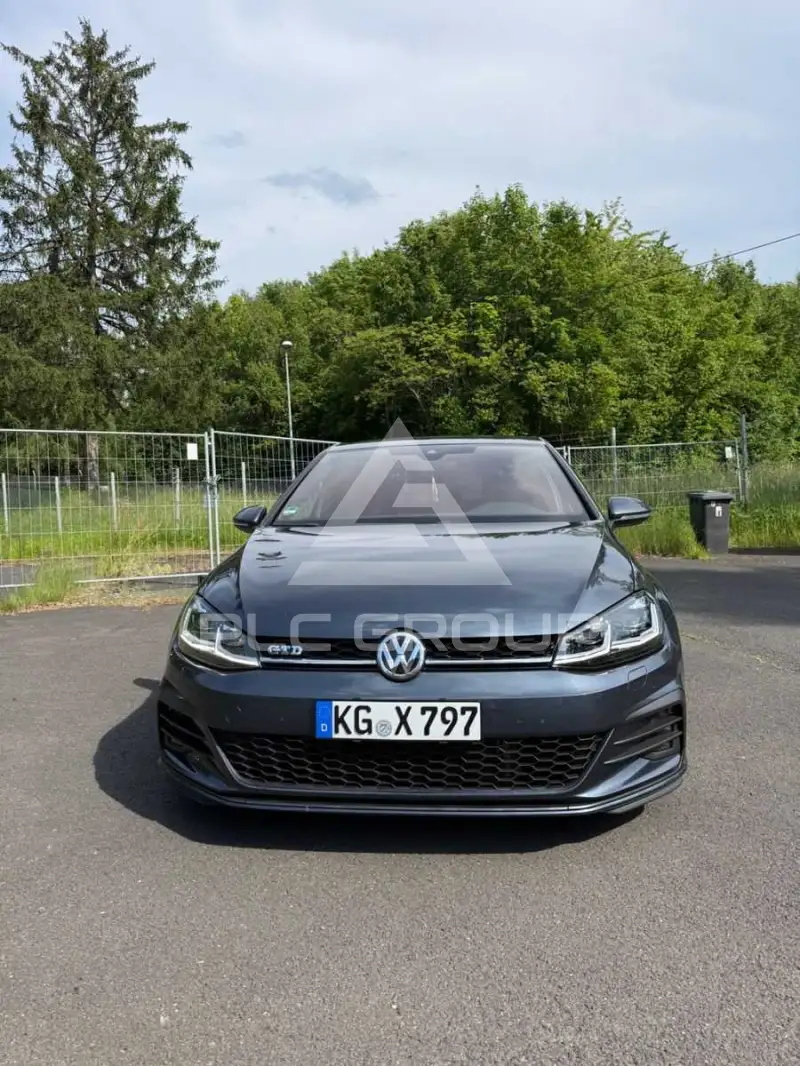 2017 Volkswagen GOLF