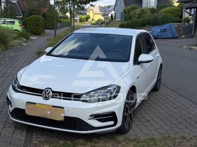 2017 Volkswagen GOLF
