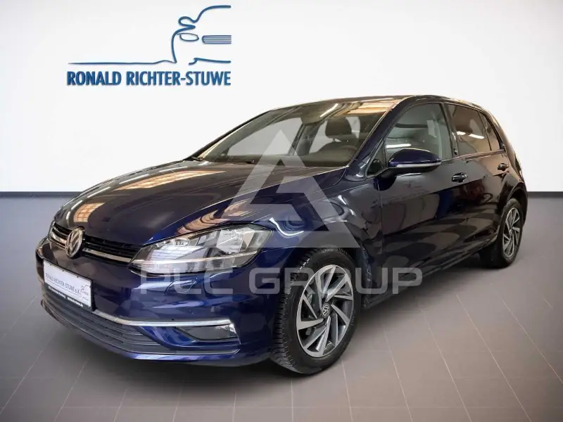 2017 Volkswagen GOLF