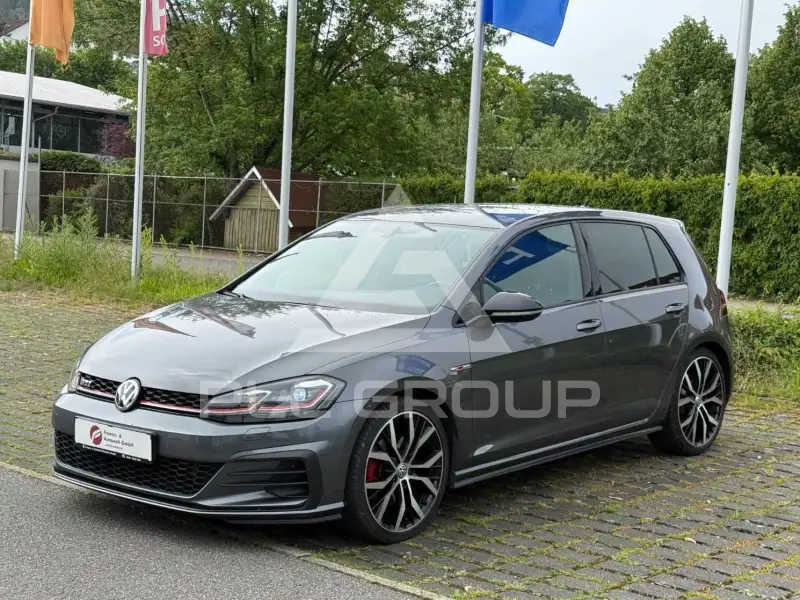 2017 Volkswagen GOLF