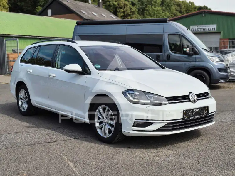 2017 Volkswagen GOLF