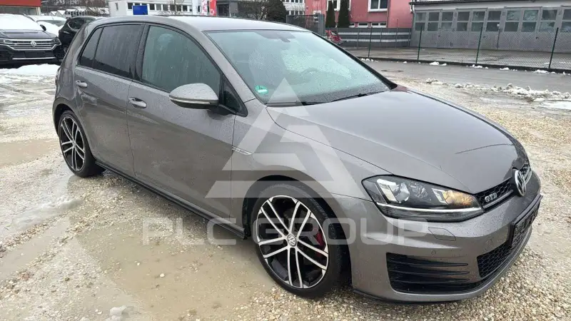 2017 Volkswagen GOLF