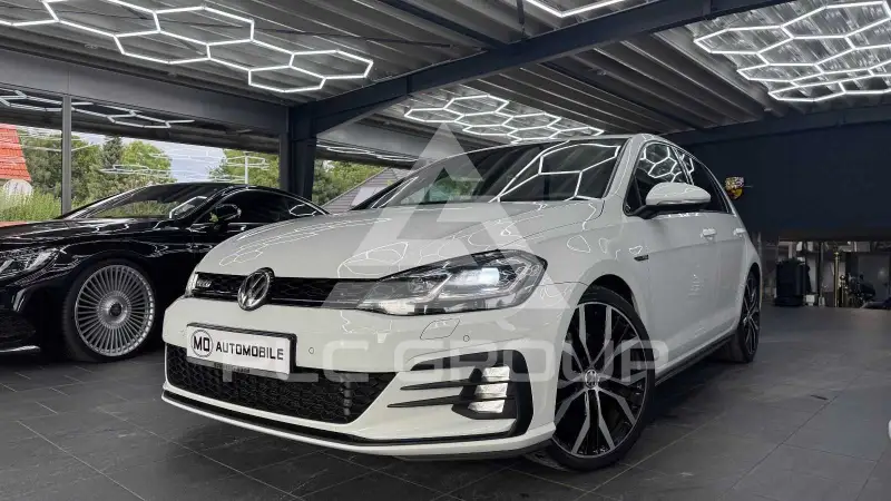 2017 Volkswagen GOLF