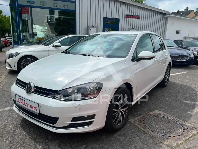 2017 Volkswagen GOLF