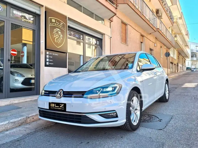 2017 Volkswagen GOLF