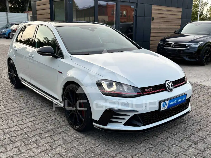 2017 Volkswagen GOLF