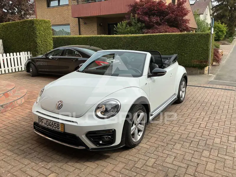 2017 Volkswagen BEETLE