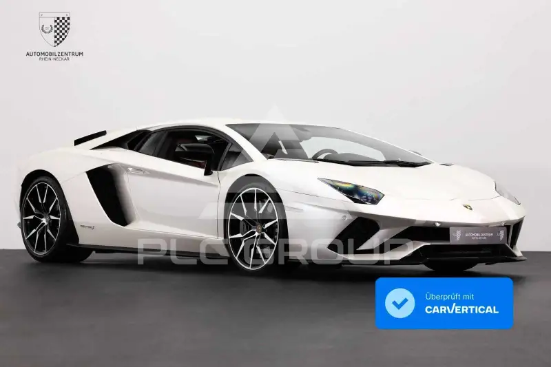 2017 Lamborghini Aventador