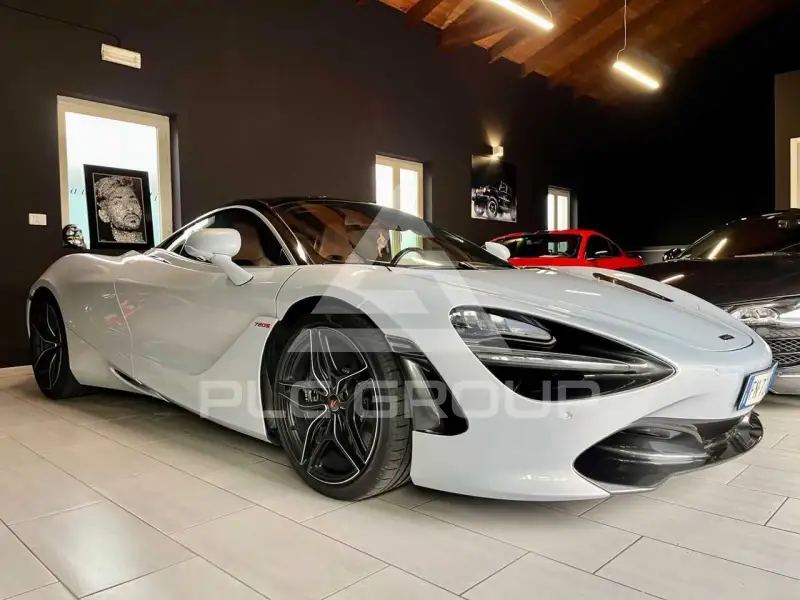 2017 McLaren 720S