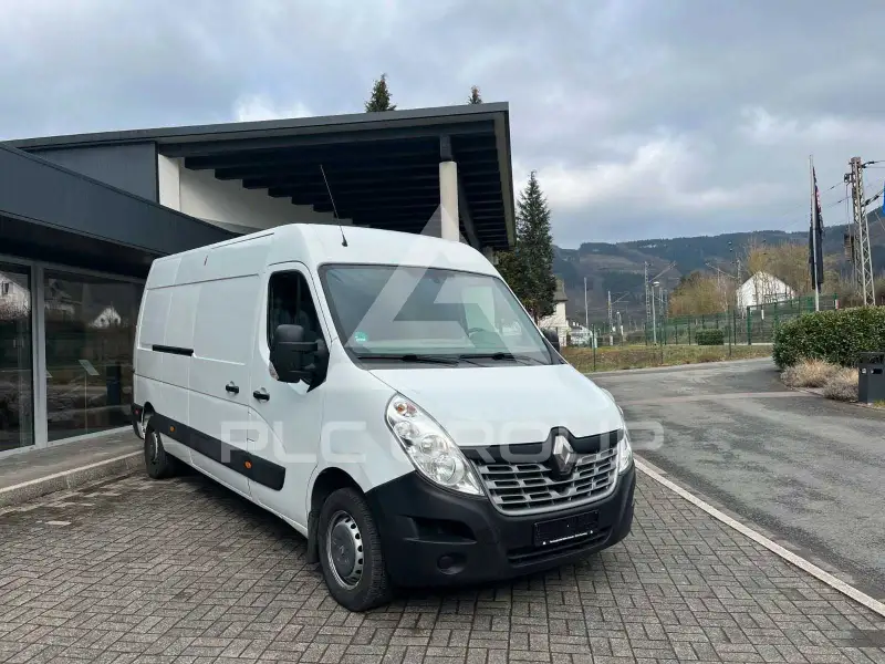 2017 Renault Master