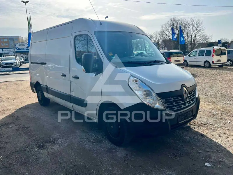 2017 Renault Master