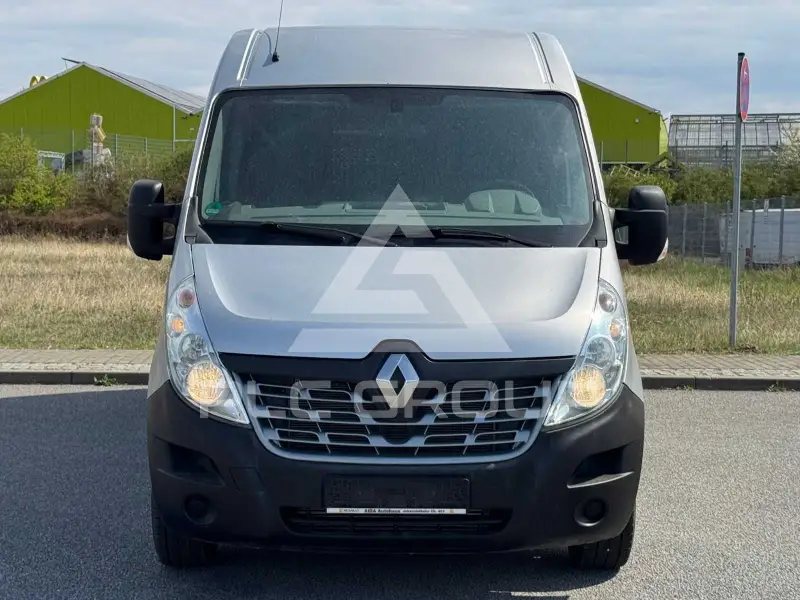 2017 Renault Master
