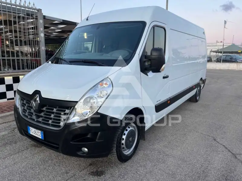 2017 Renault Master