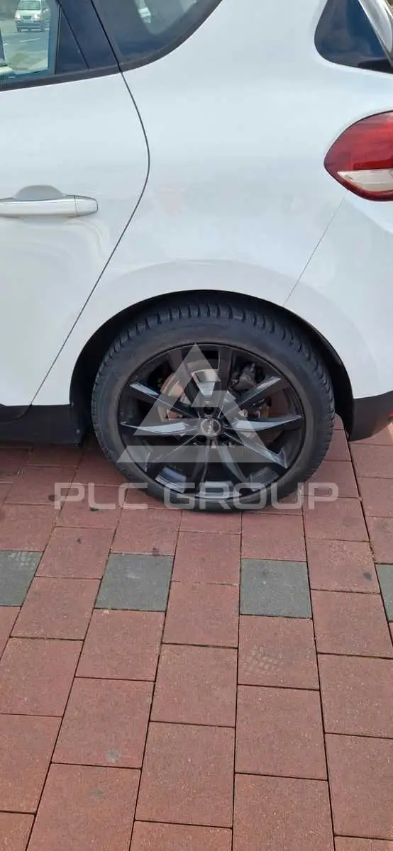 2017 Renault Scenic