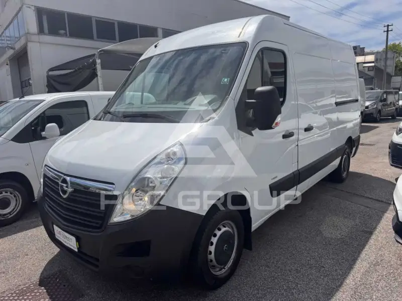 2017 Opel Movano