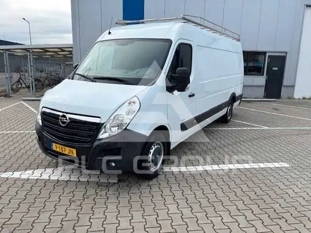 2017 Opel Movano