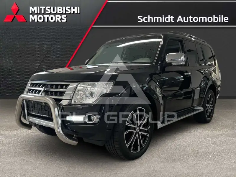 2018 Mitsubishi PAJARO