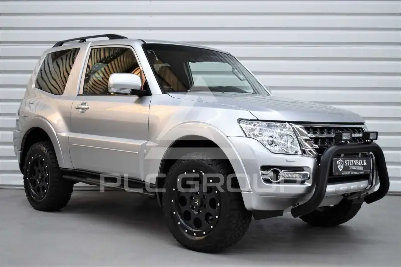 2018 Mitsubishi PAJARO