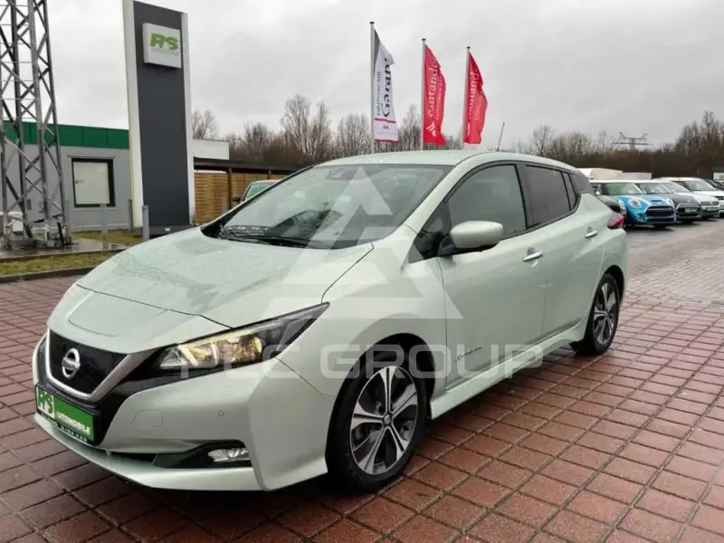 2018 Nissan LEAF