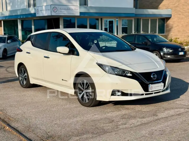 2018 Nissan LEAF