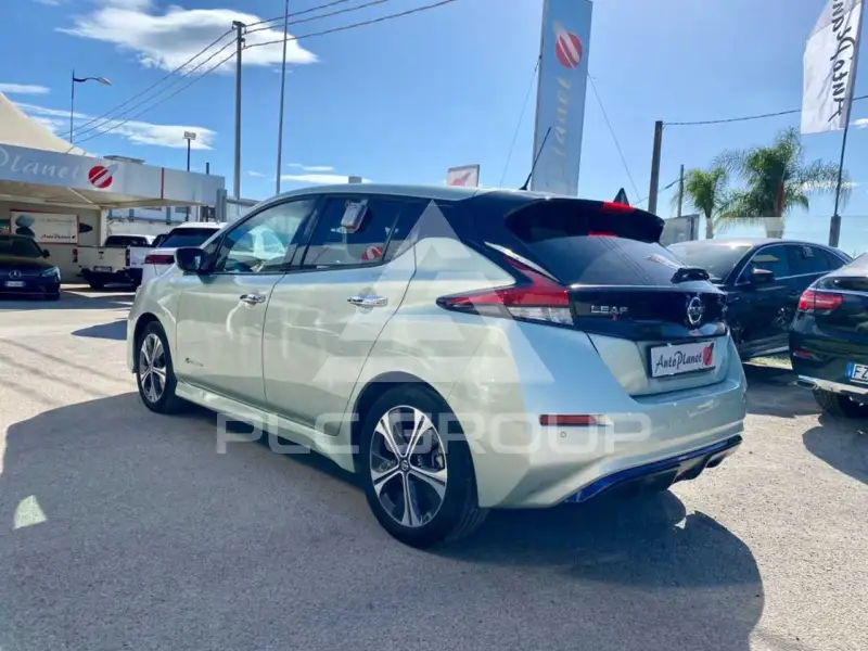 2018 Nissan LEAF