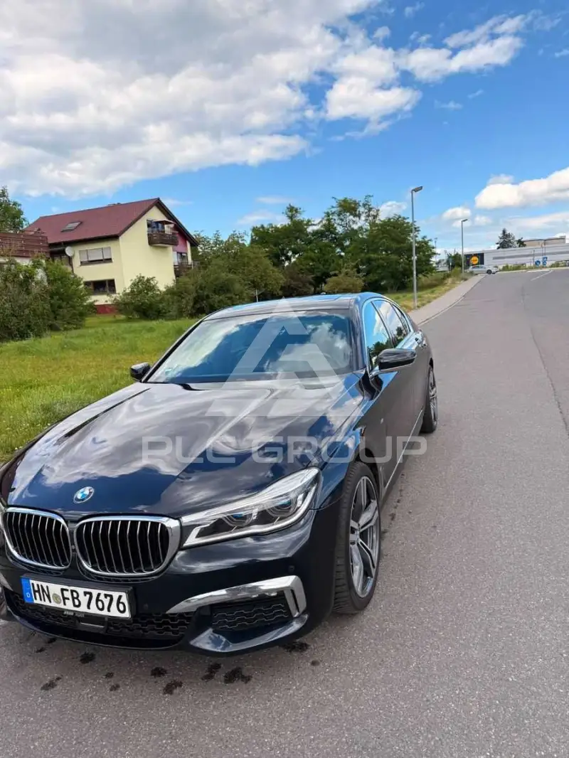 2018 BMW 740