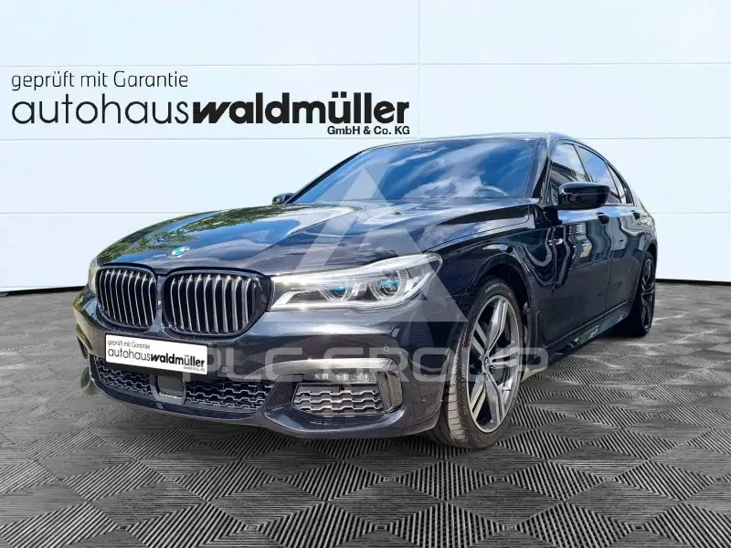 2018 BMW 740