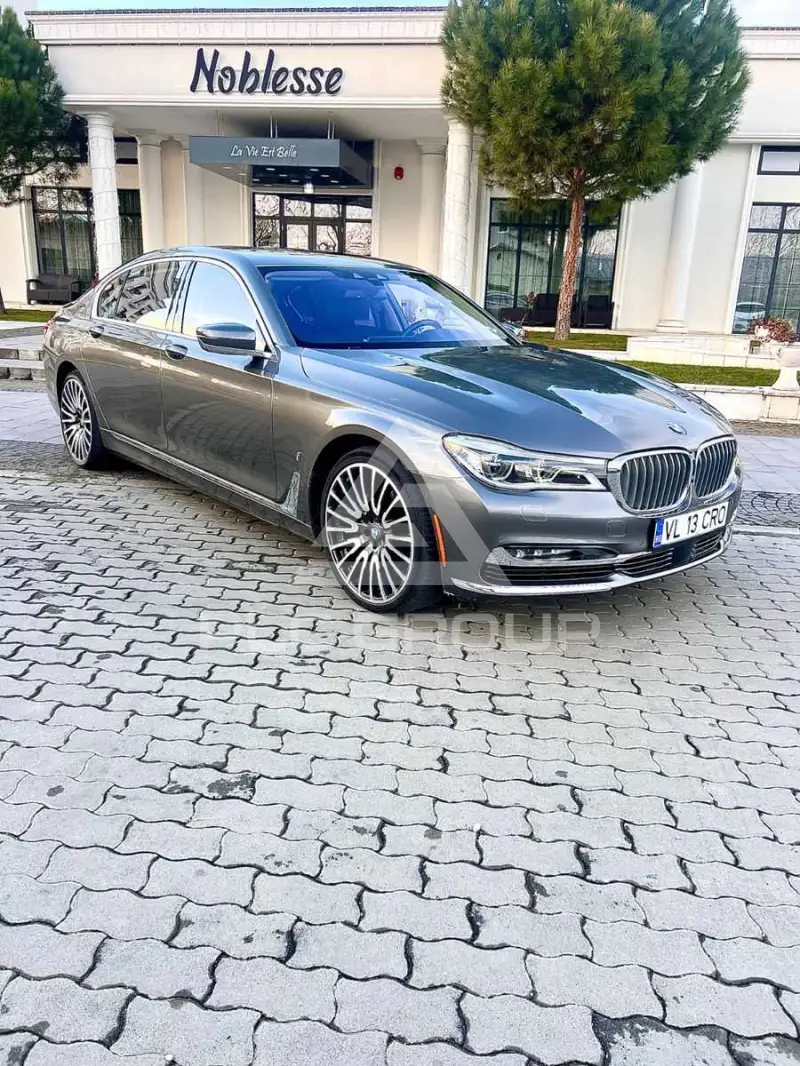 2018 BMW 740